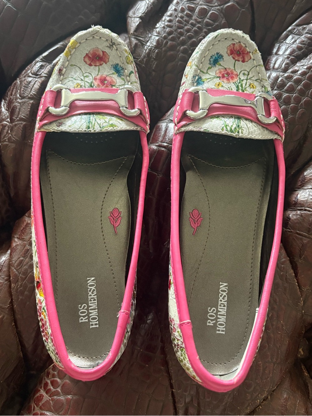 Ros Hommerson Pink Floral Slip-On Loafers 8.5 SS narrow width